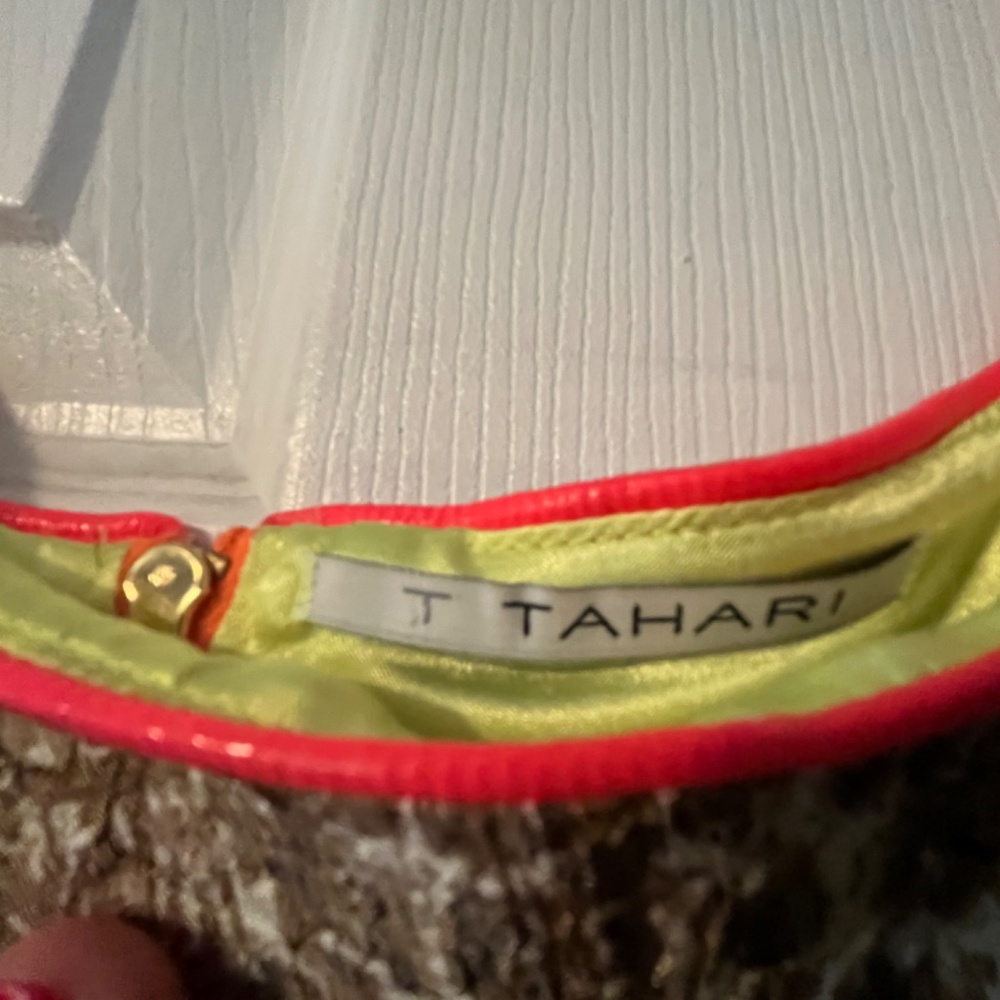 Dress - Picture 3 of 4